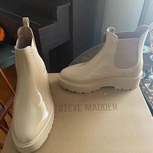 Steve Madden Sahara Rose Blush Boot, Rain Resistant